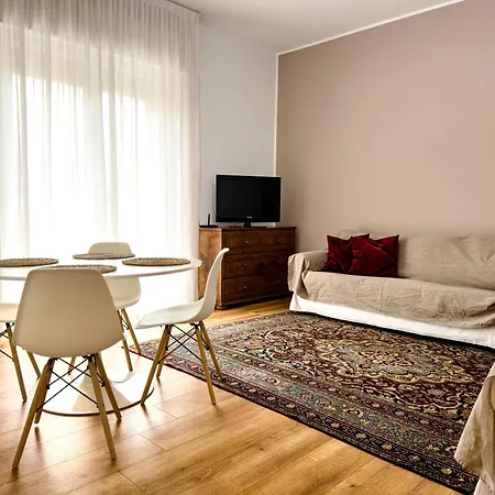 Apartment Welc-om Sant'eufemia